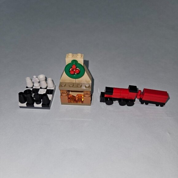 LEGO Harry Potter Advent Calendar 75964 Fireplace Present Hogwarts Express Chess - Picture 3 of 16